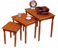 Furnishing Nesting Table, 3-Piece, Oak